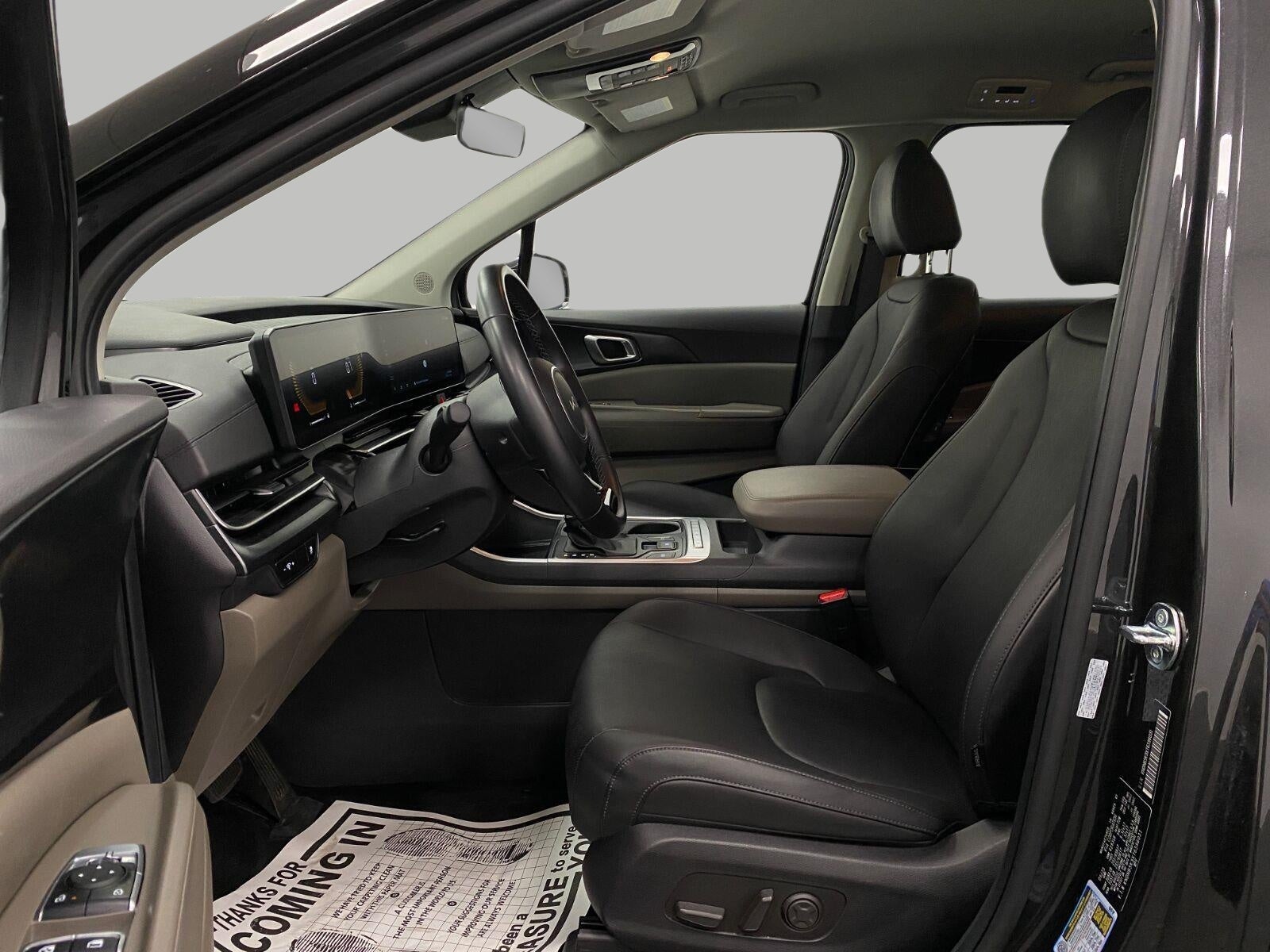 2026 Kia Carnival LXS FWD