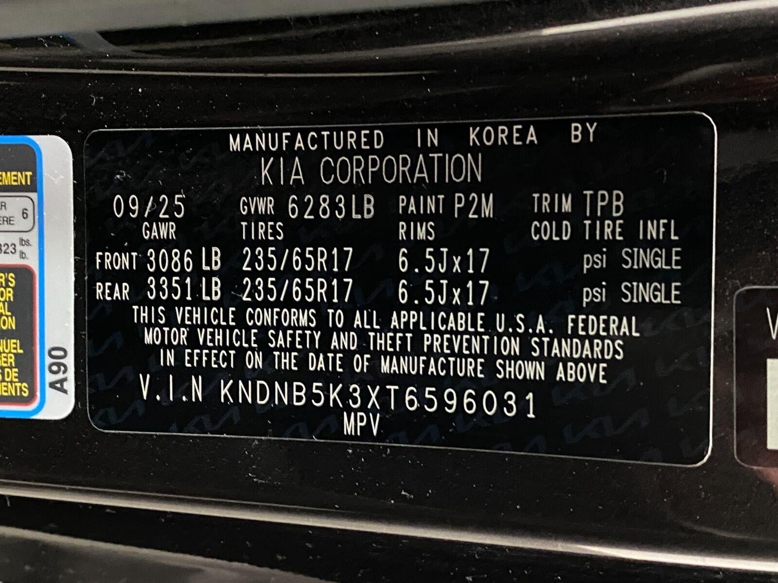 2026 Kia Carnival LXS FWD