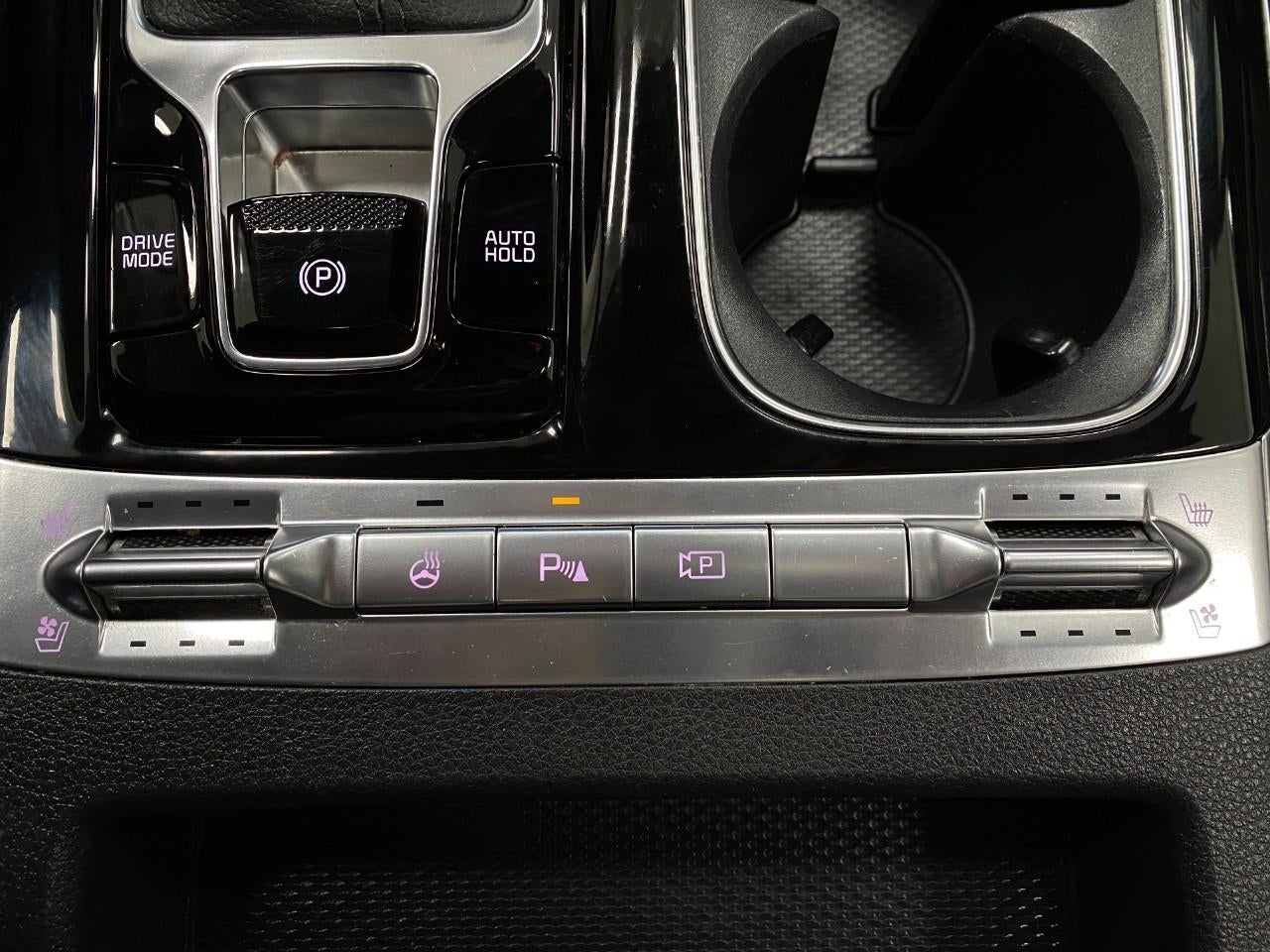 2022 Kia Carnival SX FWD