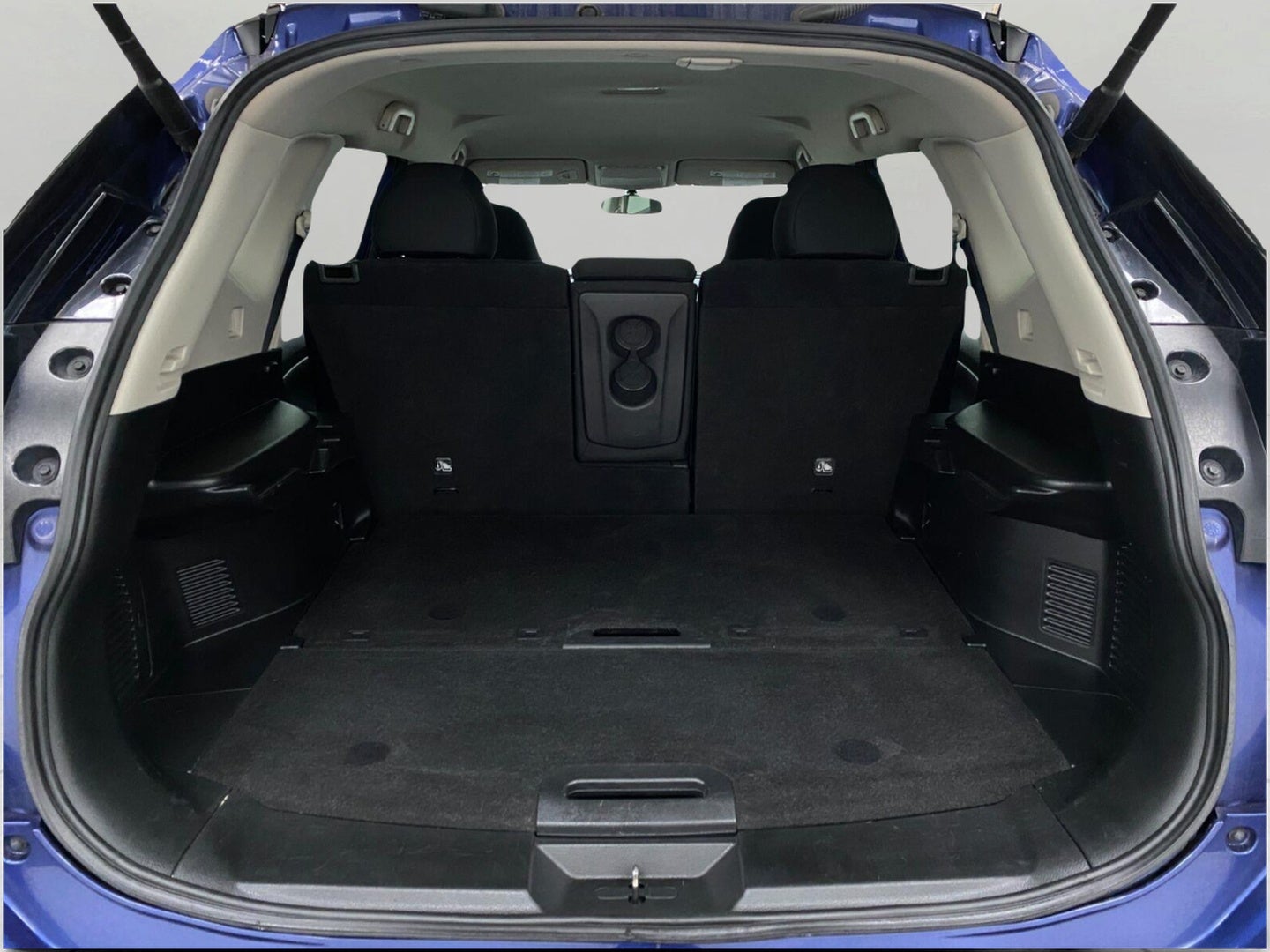 2018 Nissan Rogue FWD SV