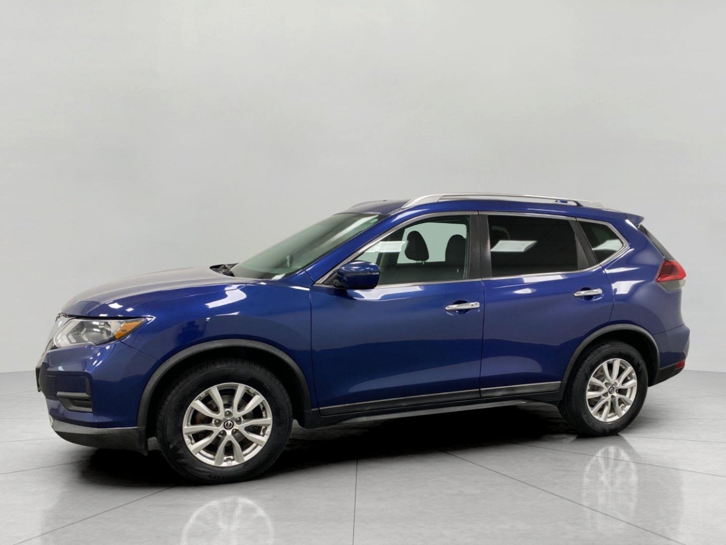 2018 Nissan Rogue FWD SV